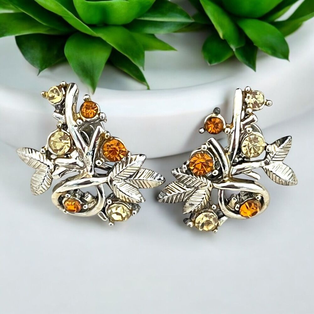 Vintage 1950s Coro Screw Back Earrings Yellow Orange Rhinestone Silver Tone - 9C